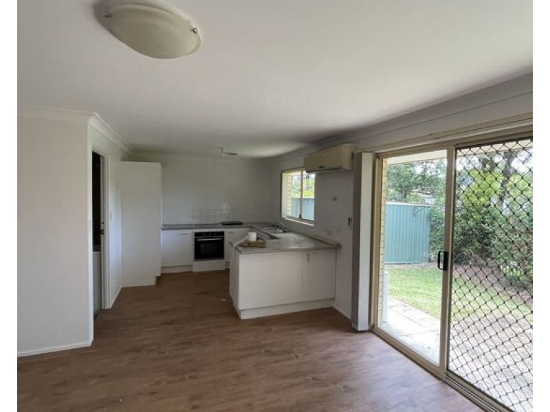 2/27 Fortune Street, Coomera QLD 4209