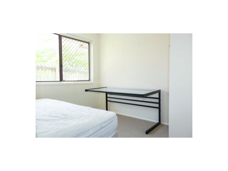 8 Headland Street, Sunnybank QLD 4109