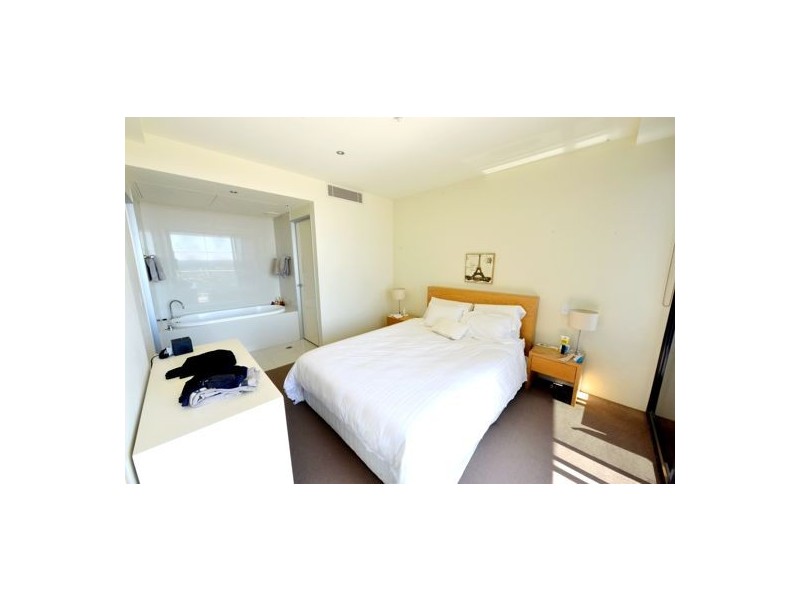 2102 4 Wahroonga Place, Surfers Paradise QLD 4217