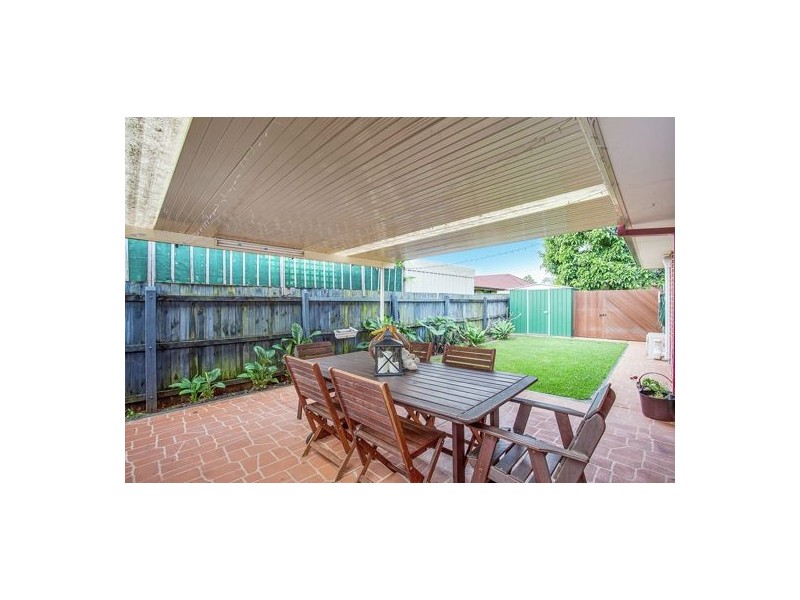 17 400 Pine Ridge Road, Runaway Bay QLD 4216