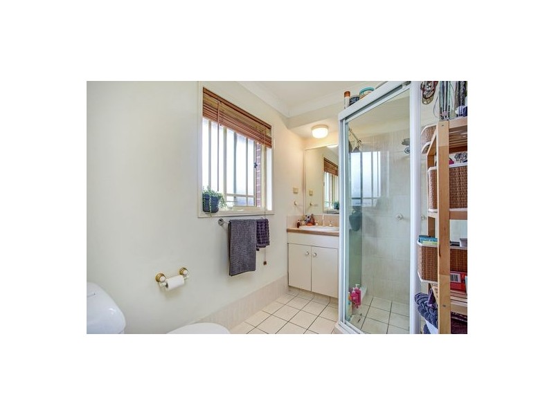 17 400 Pine Ridge Road, Runaway Bay QLD 4216