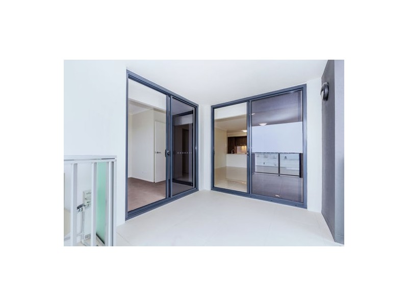 605/11-15 Norman Street, Southport QLD 4215