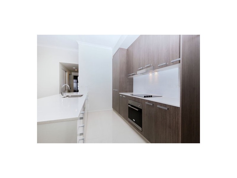 201/11-15 Norman Street, Southport QLD 4215