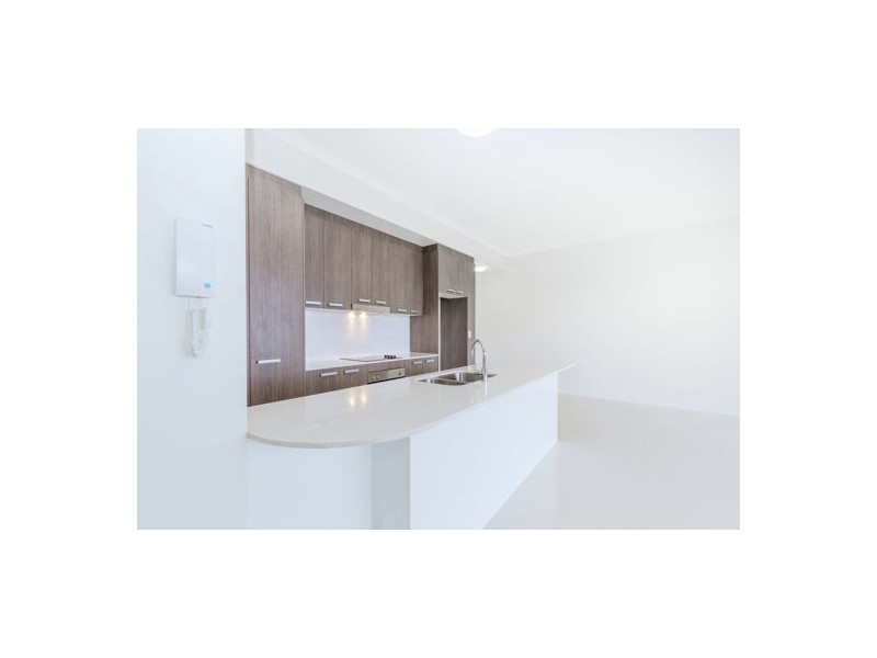 201/11-15 Norman Street, Southport QLD 4215