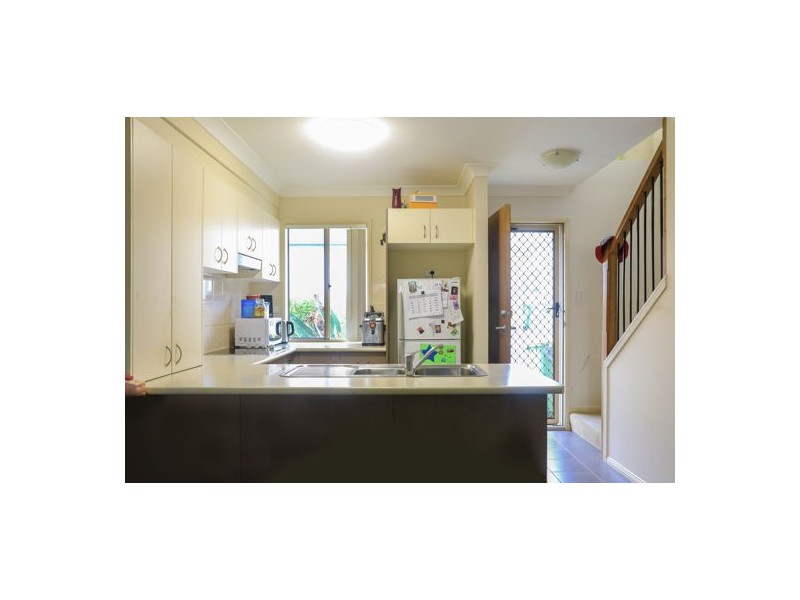 26 154 river hills road, Eagleby QLD 4207