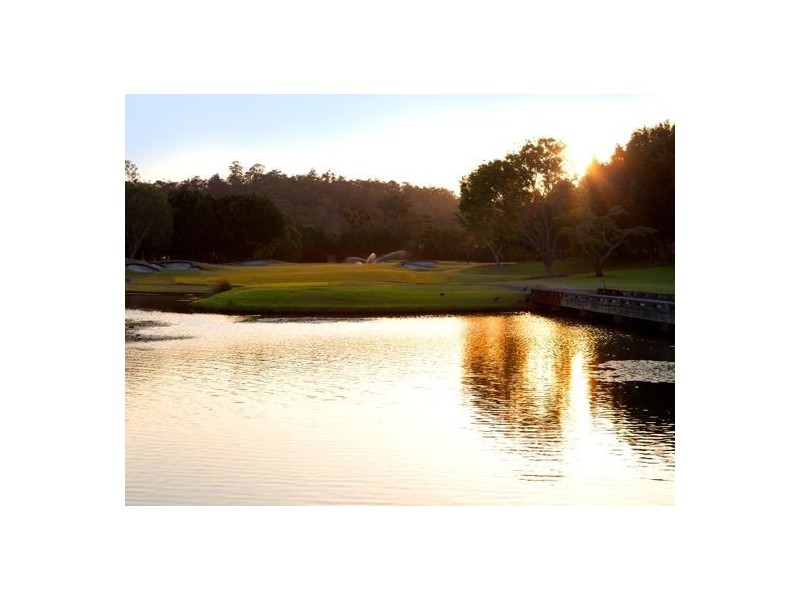 160 North Hill Drive, Robina QLD 4226