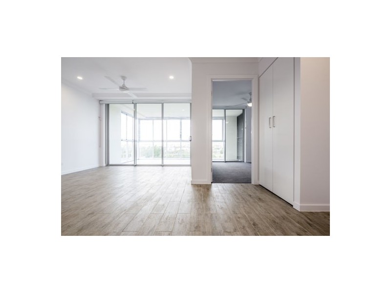 2B / 25-29 Regent Street, Woolloongabba QLD 4102