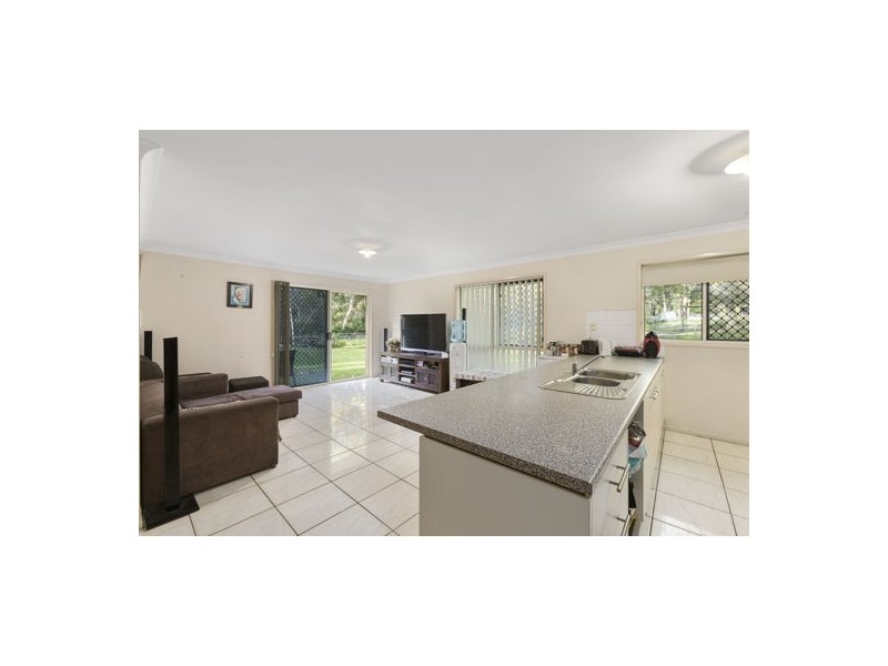 218 Park Ridge Rd, Park Ridge QLD 4125