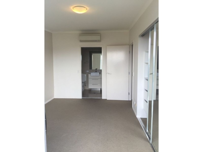 5203 14 Executive Drive, Burleigh Waters QLD 4220