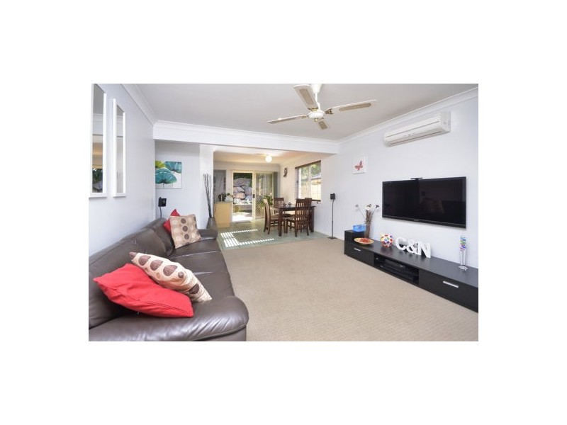 Seventeen Mile Rocks QLD 4073