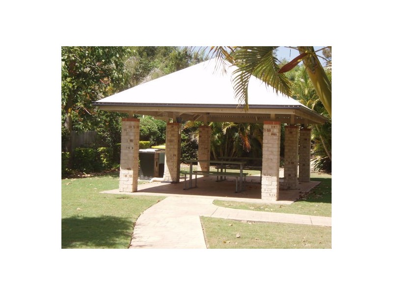 Seventeen Mile Rocks QLD 4073