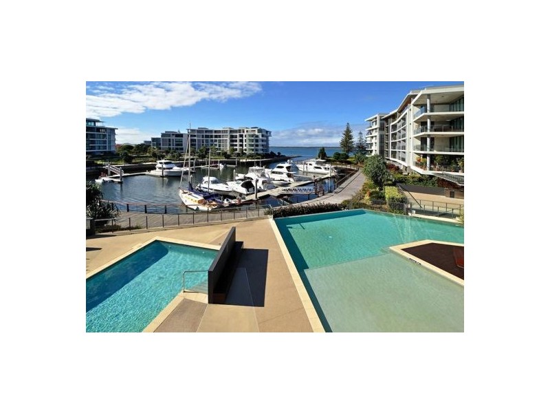 Villa 5, 323 Bayview St, Hollywell QLD 4216