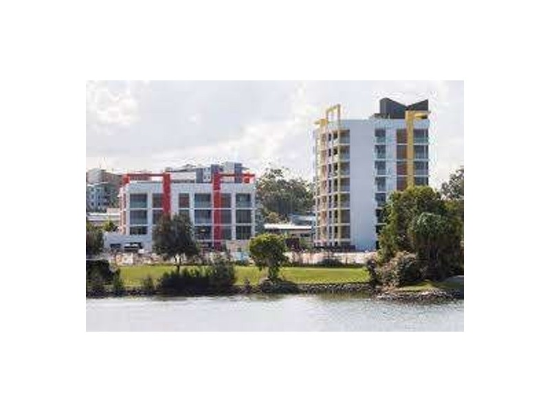 124/33 Lakefront Crescent, Varsity Lakes QLD 4227
