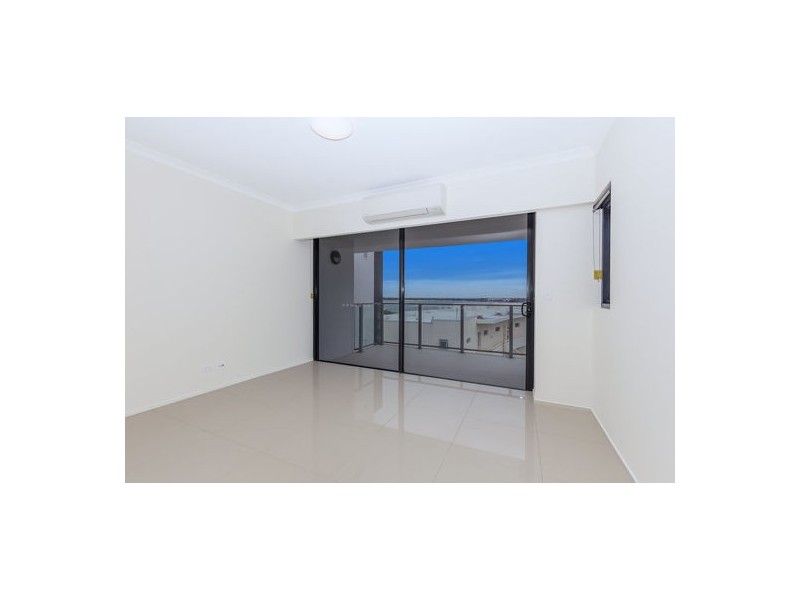 404 11-15 Norman Street, Southport QLD 4215