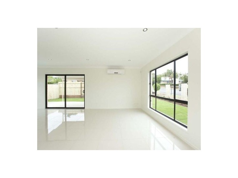 84 Holmead Road, Eight Mile Plains QLD 4113