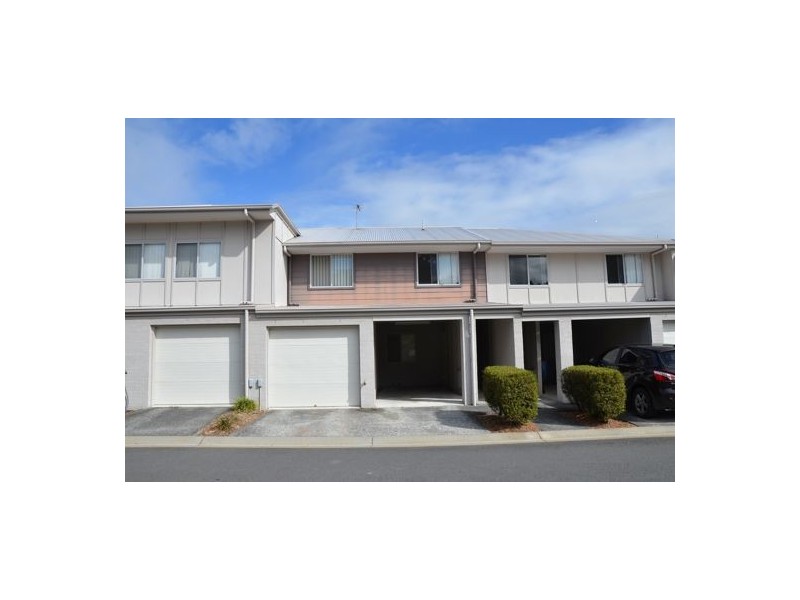 Y/2 Toohey Street, Pacific Pines QLD 4211