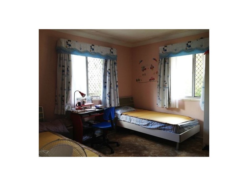 21 Jonathan Street, Macgregor QLD 4109