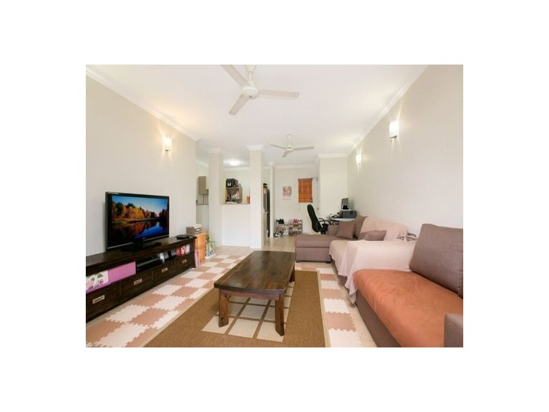 40 Clifton Road, Clifton Beach QLD 4879