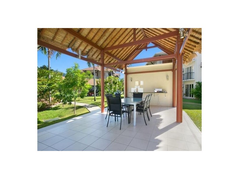 40 Clifton Road, Clifton Beach QLD 4879