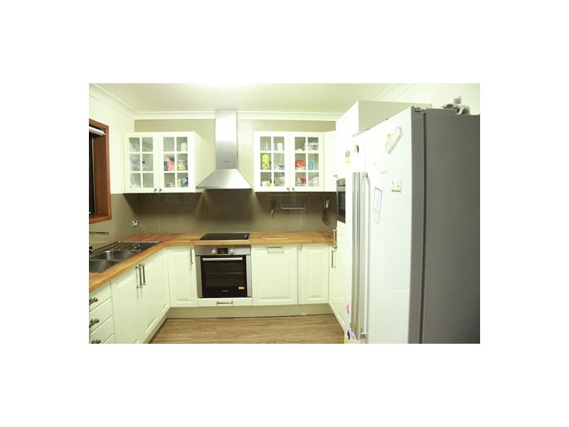 16 Strahan Street, Belmont QLD 4153