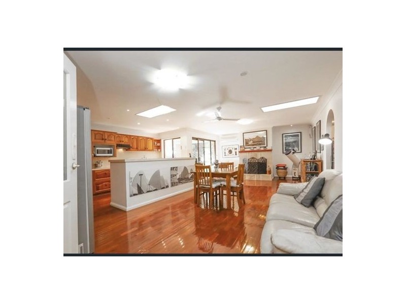 3 Malbon Street., Eight Mile Plains QLD 4113