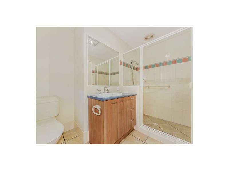 25 Hogan Place, Seventeen Mile Rocks QLD 4073