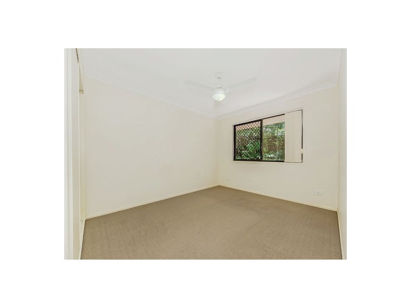 25 Hogan Place, Seventeen Mile Rocks QLD 4073