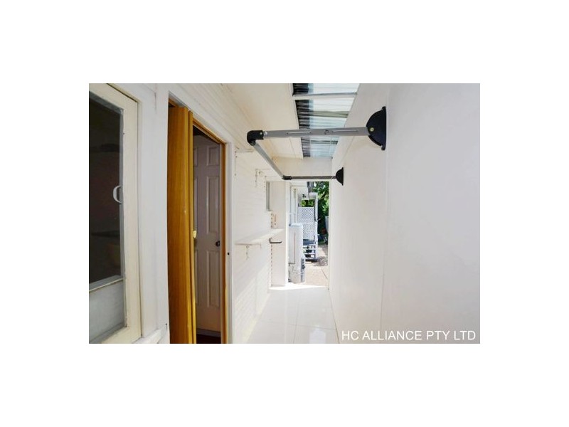 Unit 8 67 Heussler Tce, Milton QLD 4064