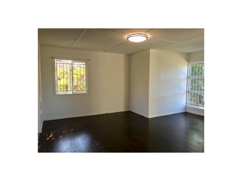 76 Ewing Rd, Woodridge QLD 4114