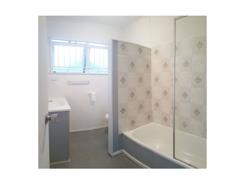 76 Ewing Rd, Woodridge QLD 4114