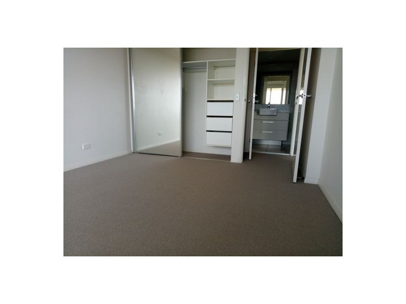 1602/12 Executive Drive, Burleigh Waters QLD 4220