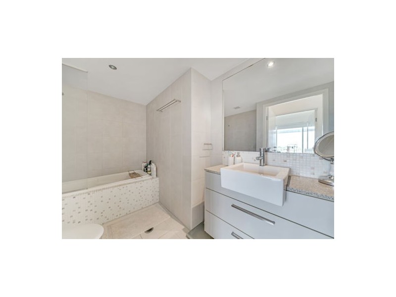 3602/12 Executive Drive, Burleigh Waters QLD 4220