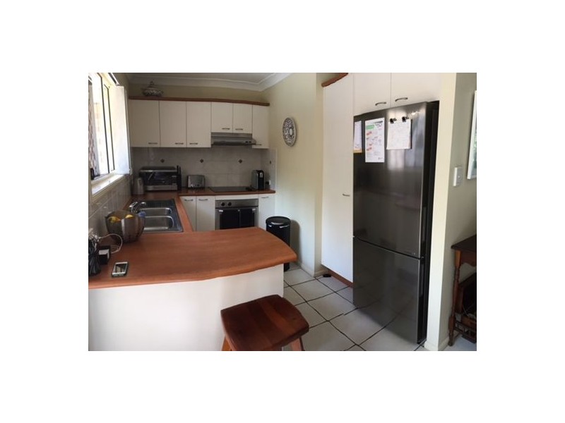 25 Hogan Place, Seventeen Mile Rocks QLD 4073