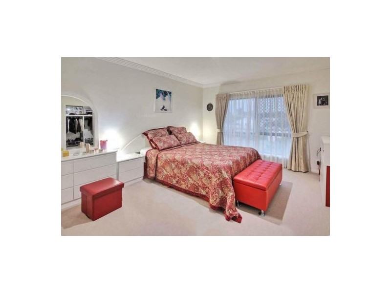 98 Warrigal Road, Runcorn QLD 4113