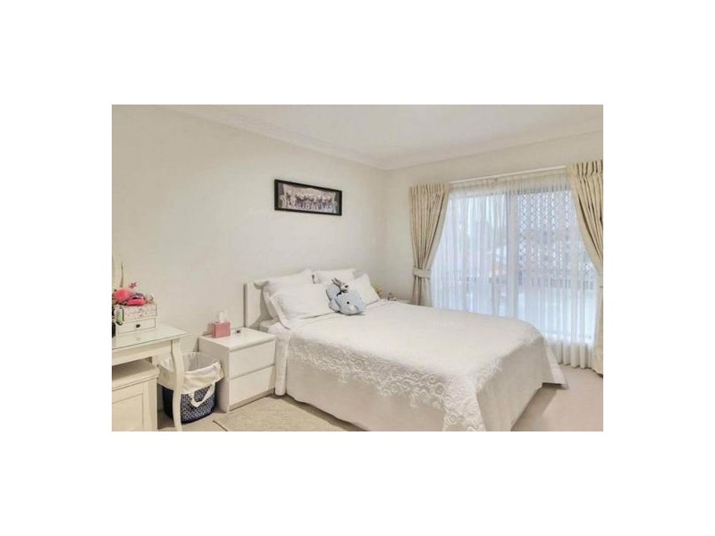 98 Warrigal Road, Runcorn QLD 4113