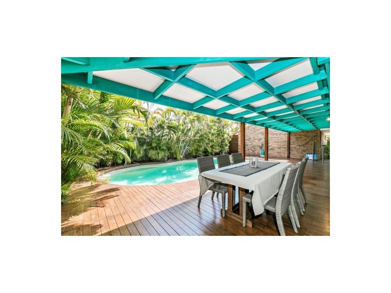 53 Galeen Drive, Burleigh Waters QLD 4220