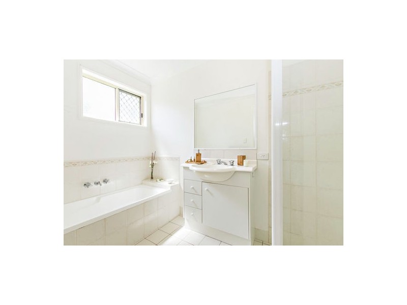 53 Galeen Drive, Burleigh Waters QLD 4220