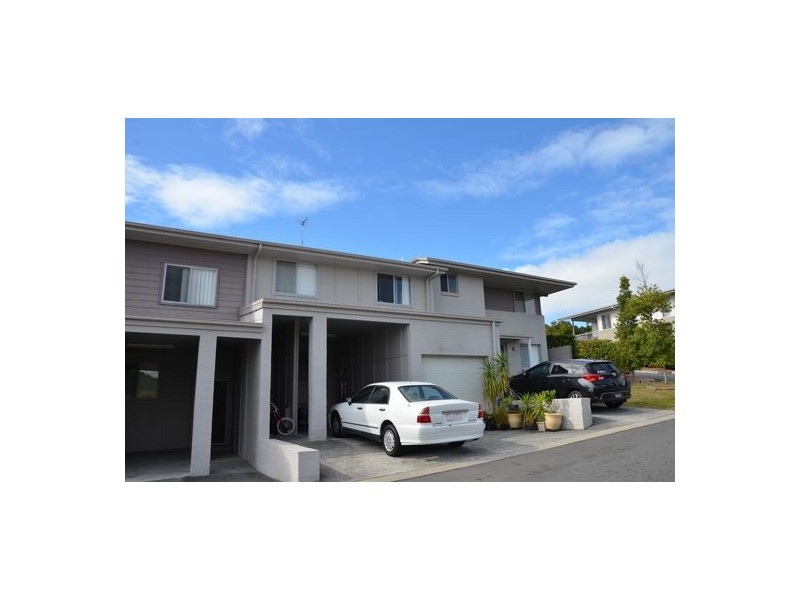 A/2 Toohey Street, Pacific Pines QLD 4211