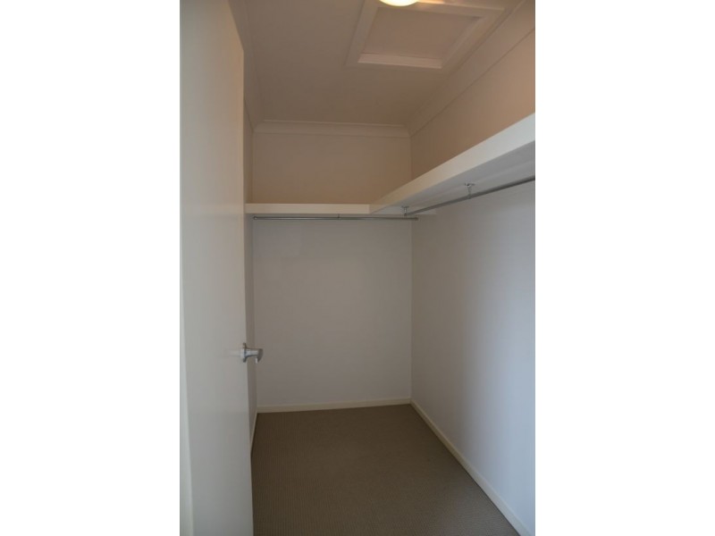 A/2 Toohey Street, Pacific Pines QLD 4211