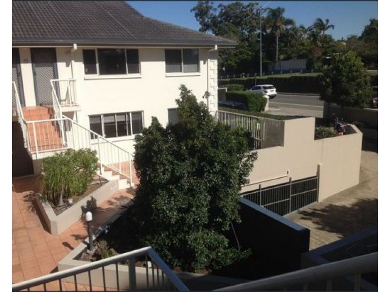18/131 Currumburra Road, Ashmore QLD 4214