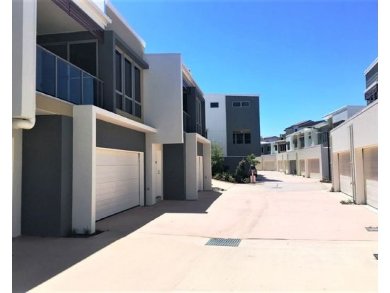 26/3031 The Boulevard, Carrara QLD 4211