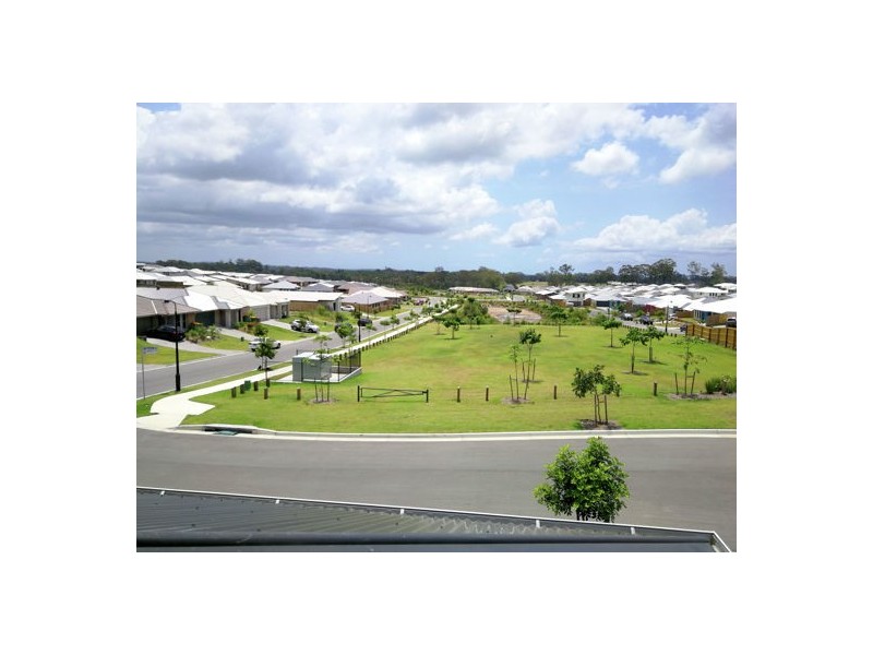 72 Voyager Tce, Pimpama QLD 4209