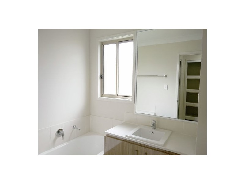 38 Woodrose Crers, Pimpama QLD 4209