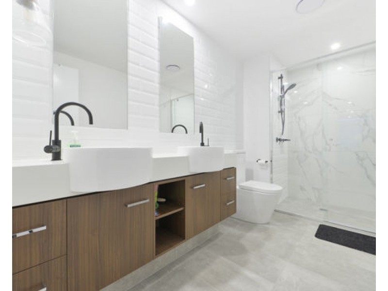 2508/397 Christine Avenue, Varsity Lakes QLD 4227