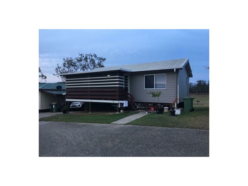 37 cedar dr, Stapylton QLD 4207