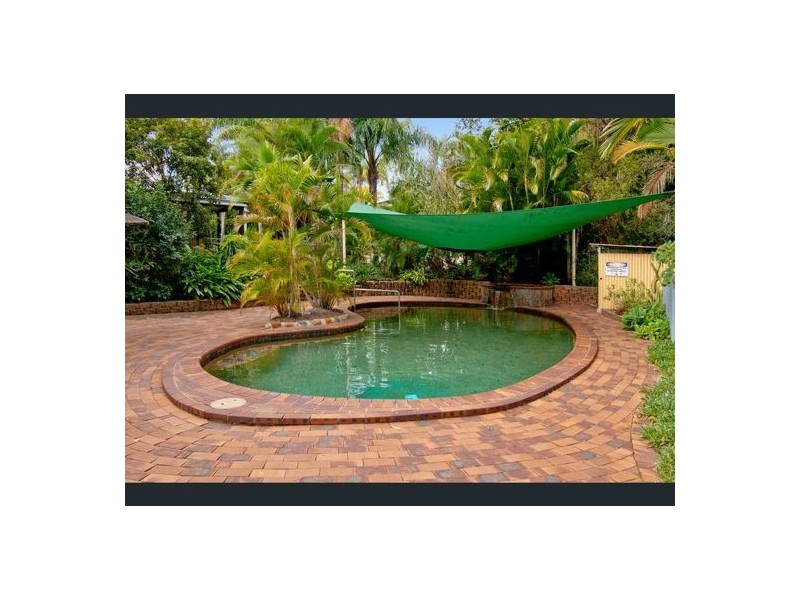 37 cedar dr, Stapylton QLD 4207