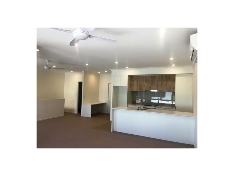 31/3028 The Boulevard, Carrara QLD 4211