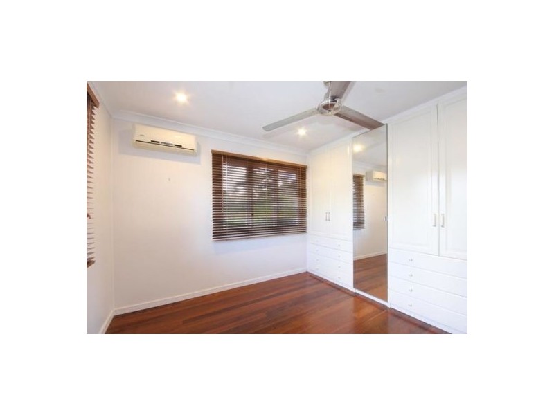 11 Vulcan Street, Mount Gravatt East QLD 4122