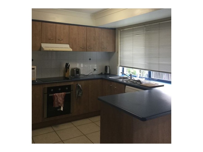 10/2 Studio Drive, Pacific Pines QLD 4211