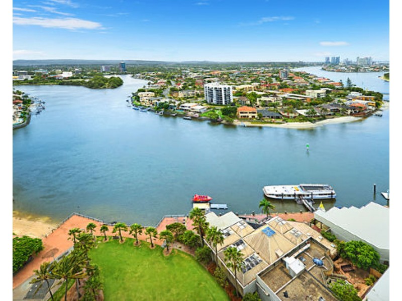 02 4 Wahroonga Place, Surfers Paradise QLD 4217